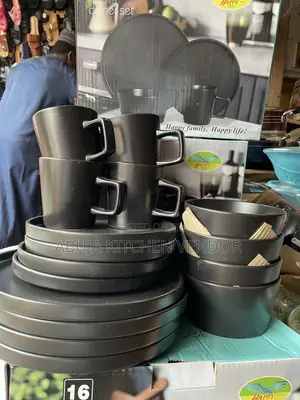 Black Dinner Set
