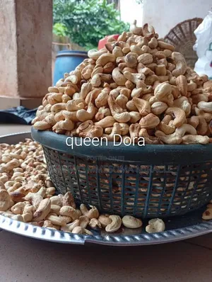 Ccrunchy Cashew Nut