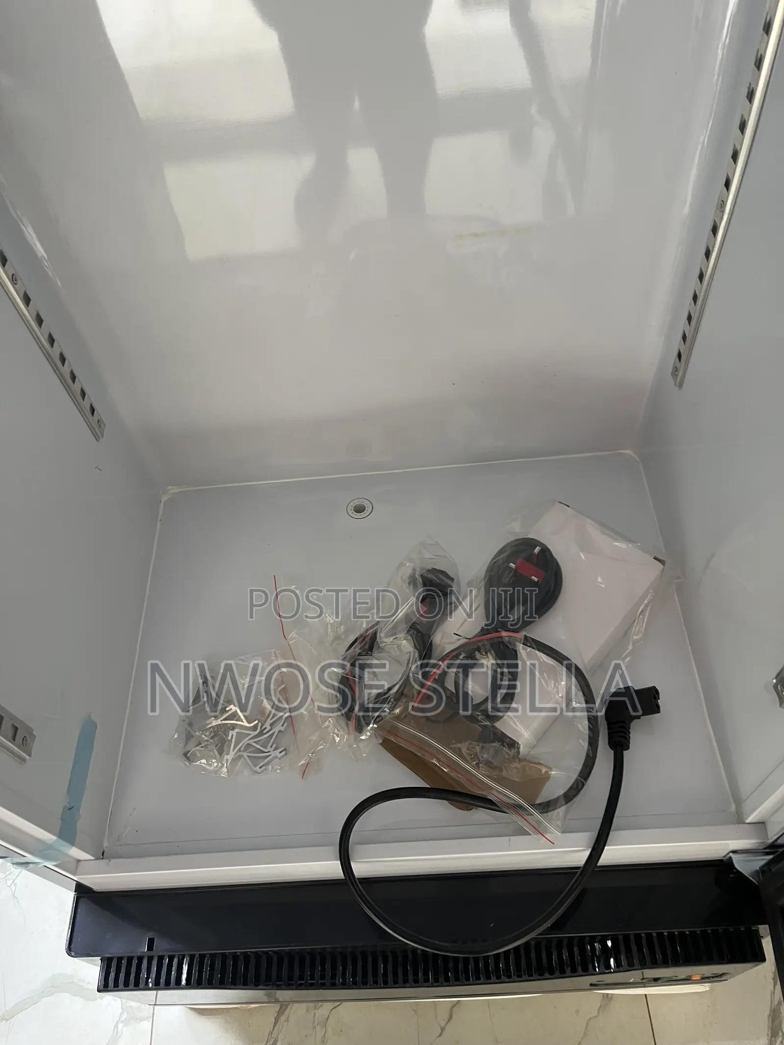 Showcase Solar Chiller