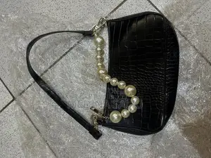 Small Black Bag With Pearls