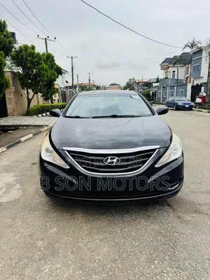 Hyundai Sonata SE Sedan FWD (2.4L 4cyl 6A) 2013 Black