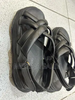 Black Chunky Sandals