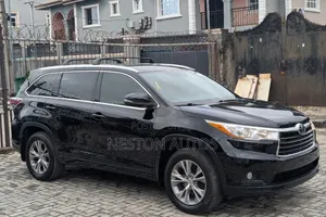 Toyota Highlander 2015 Black