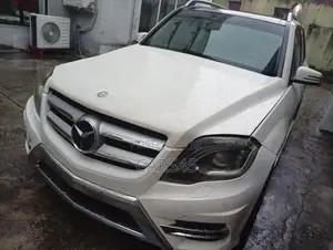 Mercedes-Benz GLK-Class 2010 Black
