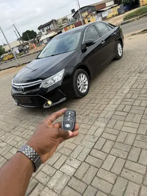 Toyota Camry XLE 4dr Sedan (2.5L 4cyl 6A) 2016 Black