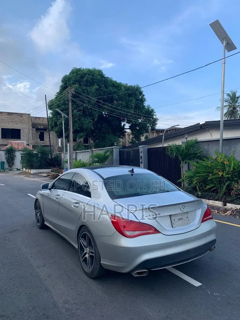 Mercedes-Benz CLA-Class 2015 Silver