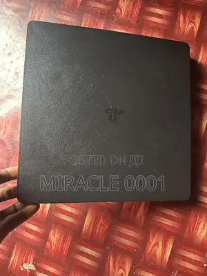 PES4 Slim With One Pad