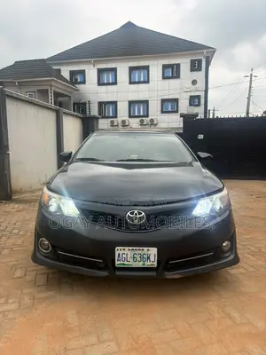 Toyota Camry 2014 Black