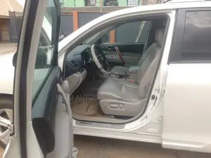 Toyota Highlander 2009 White