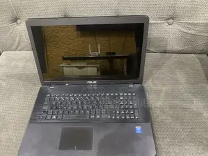 Laptop Asus 8GB Intel Core i3 HDD 1T