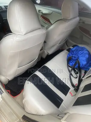 Toyota Corolla LE 4dr Sedan (1.8L 4cyl 4A) 2010 Gold