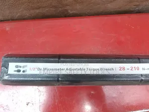 1⁄2" 28--210 Torque Wrench