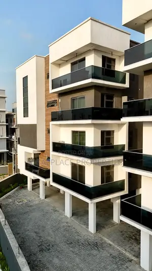 Furnished 2bdrm Apartment in Lekki Phase 1 for sale