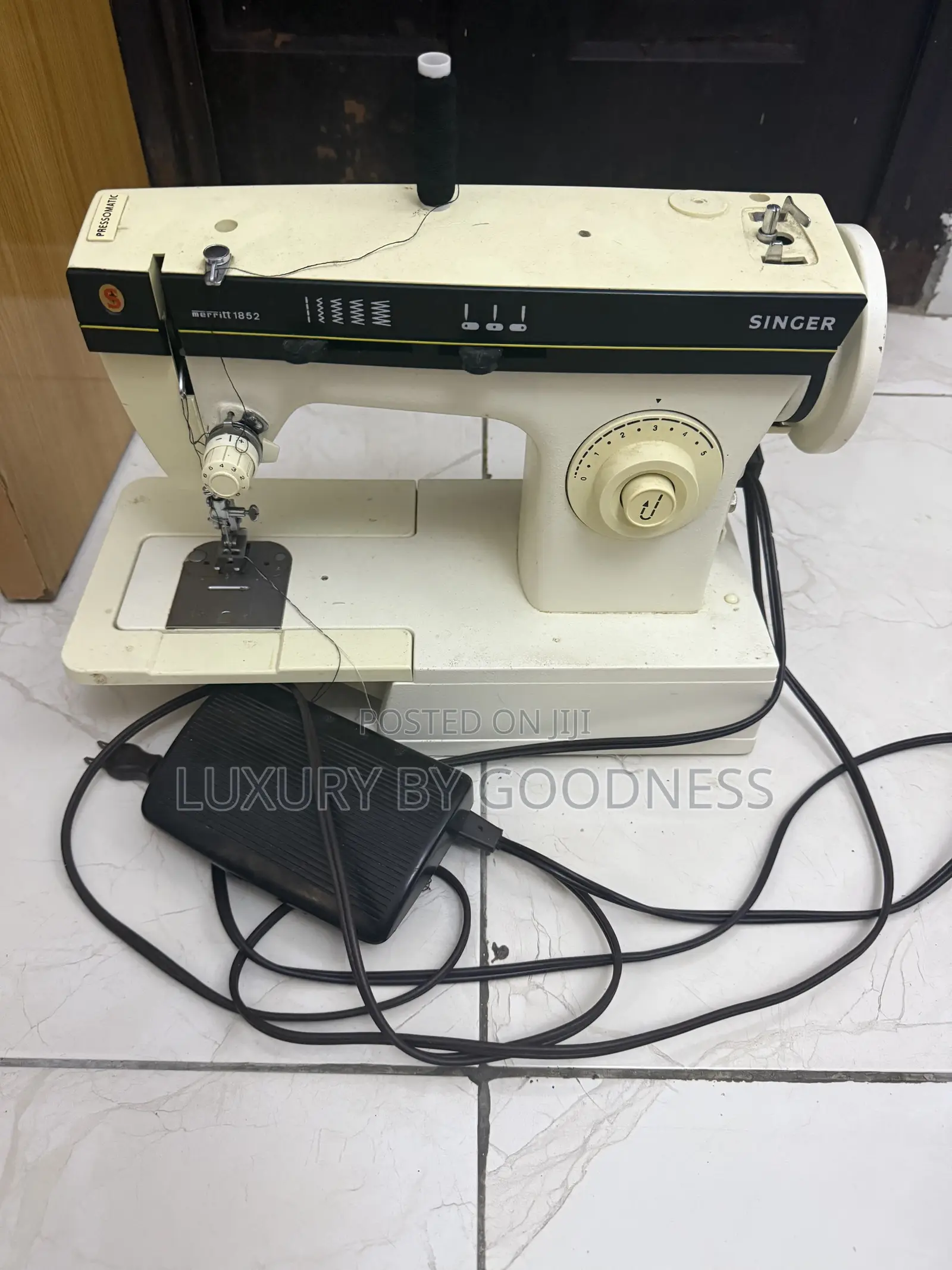 Table Top Sewing Machines