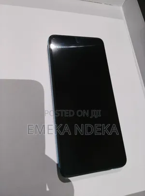 Tecno Spark 20 128 GB Blue