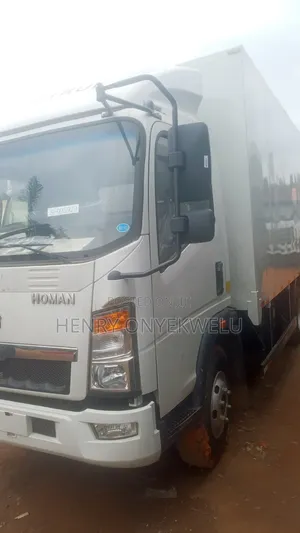 New Bus 2025 White