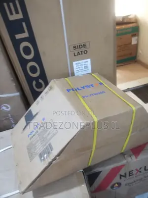 90cm Carbon Filter Kitchen Extractor by Polystar