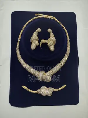 Luxury Jewelry Set – Necklace, Earrings, Bracelet Ring