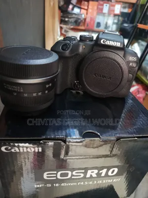 Canon EOS R10 With Lens