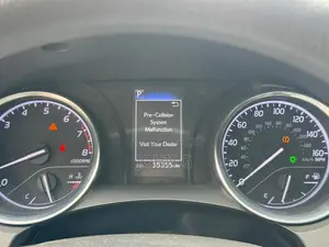 Toyota Camry LE (2.5L 4cyl 8A) 2019 Red