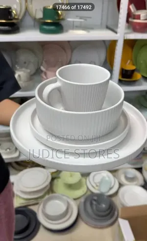 16 Pieces Dinner Set White, Cream, Black