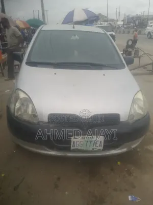 Toyota Yaris 2021 Silver