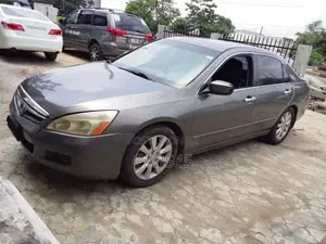 Honda Accord 2006 Gray