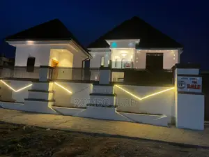 5bdrm Duplex in Rehoboth Ibusa Road, Oshimili South for sale
