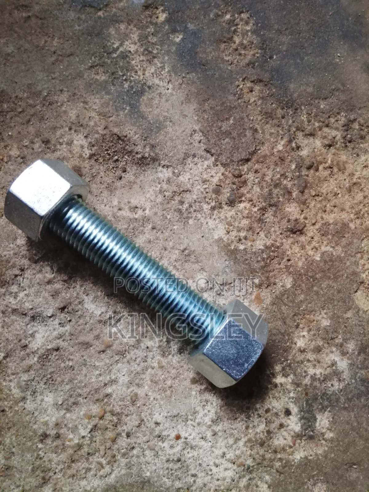 Heavy-Duty Hexagonal Bolts