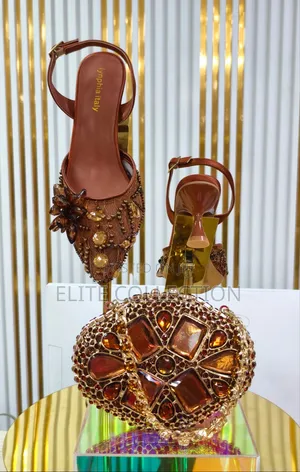 Lynphia Set So Elegant and Classy set.sizes Available From 37 to 43
