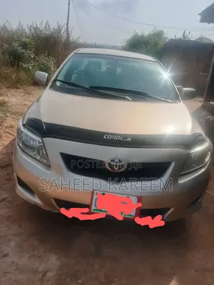 Toyota Corolla 2009 Gold
