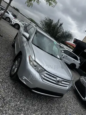 Toyota Highlander 2012 Silver