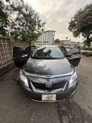 Toyota Corolla 2010 Gray