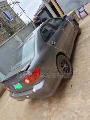 Toyota Corolla 2004 Gray
