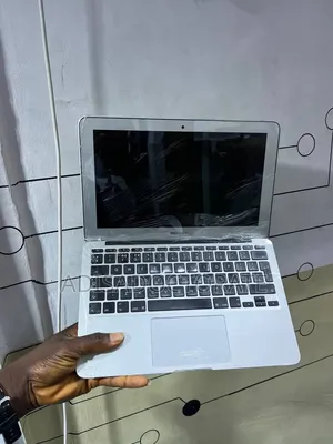 Laptop Apple MacBook Air 2015 8GB Intel Core i7 SSD 128GB