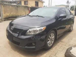 Toyota Corolla 2010 Black