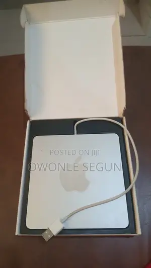 Apple USB SuperDrive – Original, Excellent Condition