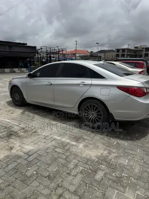 Hyundai Sonata 2012 Gray