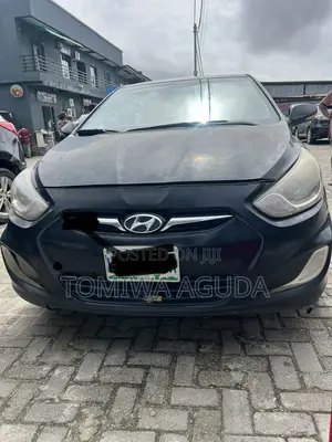 Hyundai Accent 2012 Black
