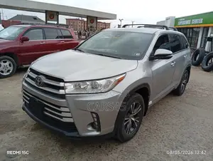 Toyota Highlander 2017 Silver