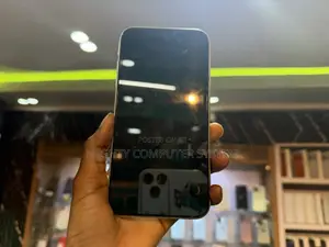 Apple iPhone XR 64 GB White