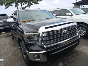 Toyota Sequoia 2015 Black