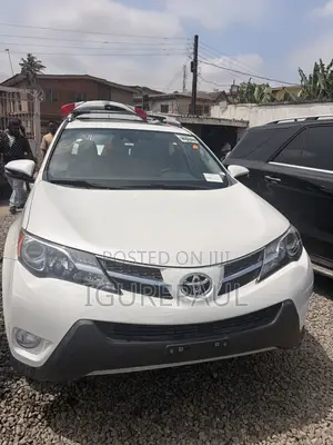 Toyota RAV4 Limited 4dr SUV AWD (2.5L 4cyl 6A) 2015 White