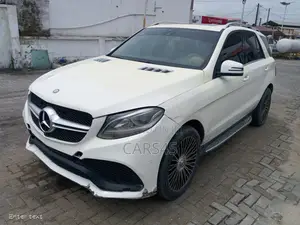 Mercedes-Benz M Class 2013 White