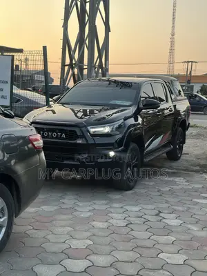 Toyota Hilux 2023 Black