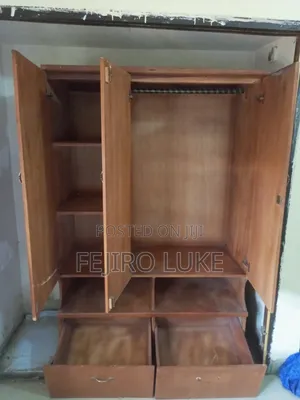 Household Furnitures. Neatly Use