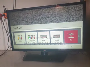 Used as New 32 Inch LG TV With Remote for Sale