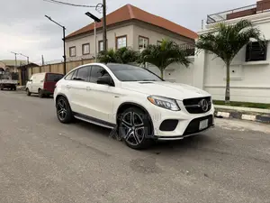 Mercedes-Benz GLE-Class 2016 White