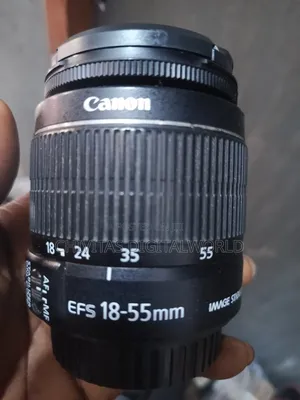 Canon EF-S 18-55 Mm 1.3.5-5.6 IS II