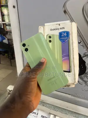 Samsung Galaxy A05 64 GB Green
